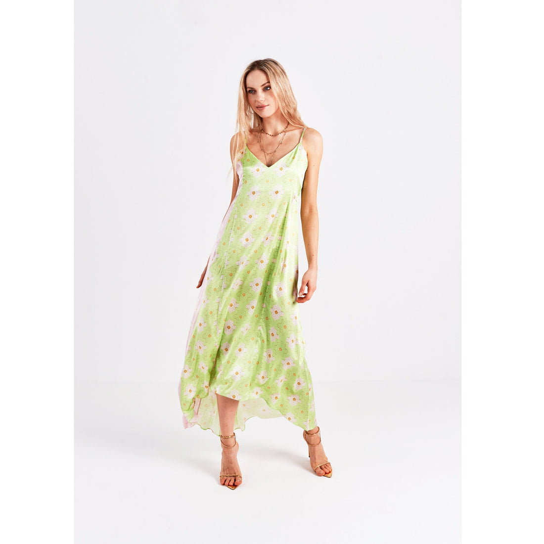 ALIZE_20STRAP_20DRESS_20modelshot1_c8634569-2b52-432e-9219-4f78eaa66bad.jpg