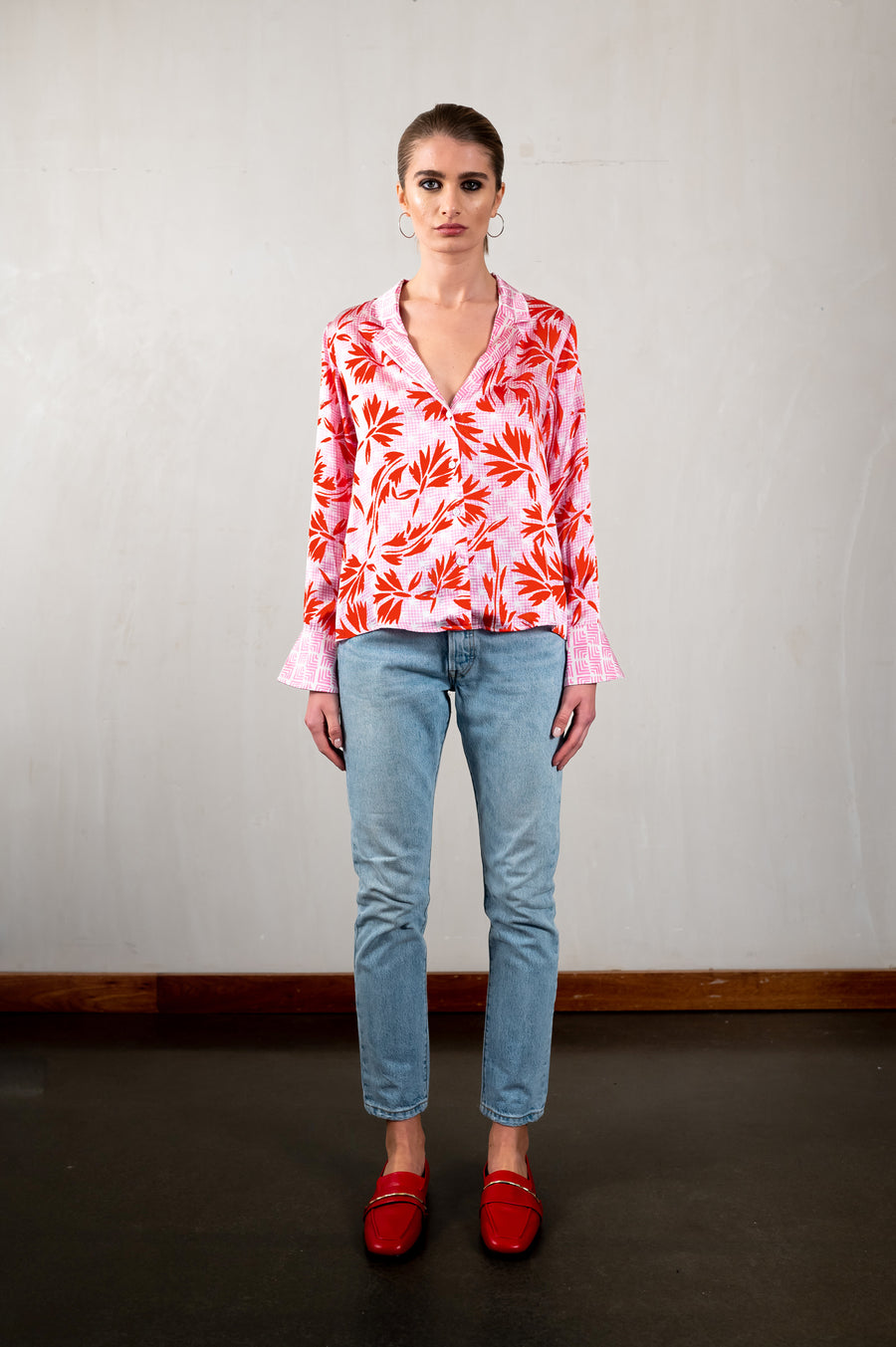 Jessica Russell Flint printed silk pink blazer shirt with red botanicals