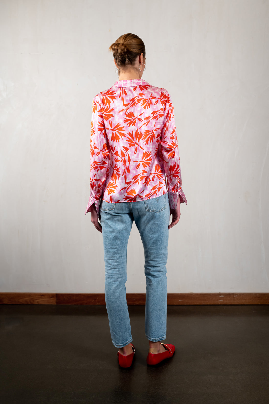 Jessica Russell Flint printed silk pink blazer shirt with red botanicals