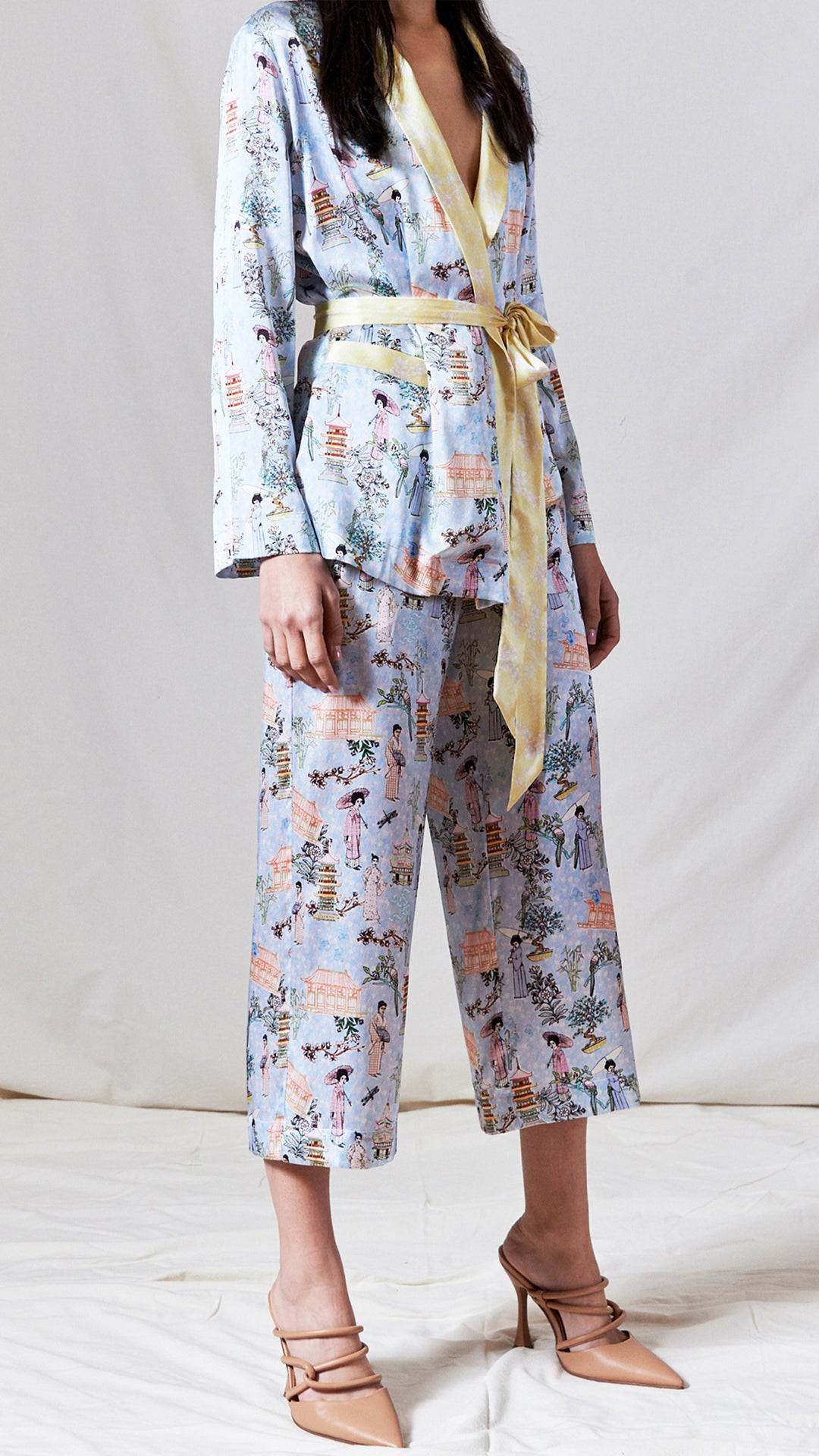 Story of the orient blazer and crop pants_story format 19 - 16.jpg